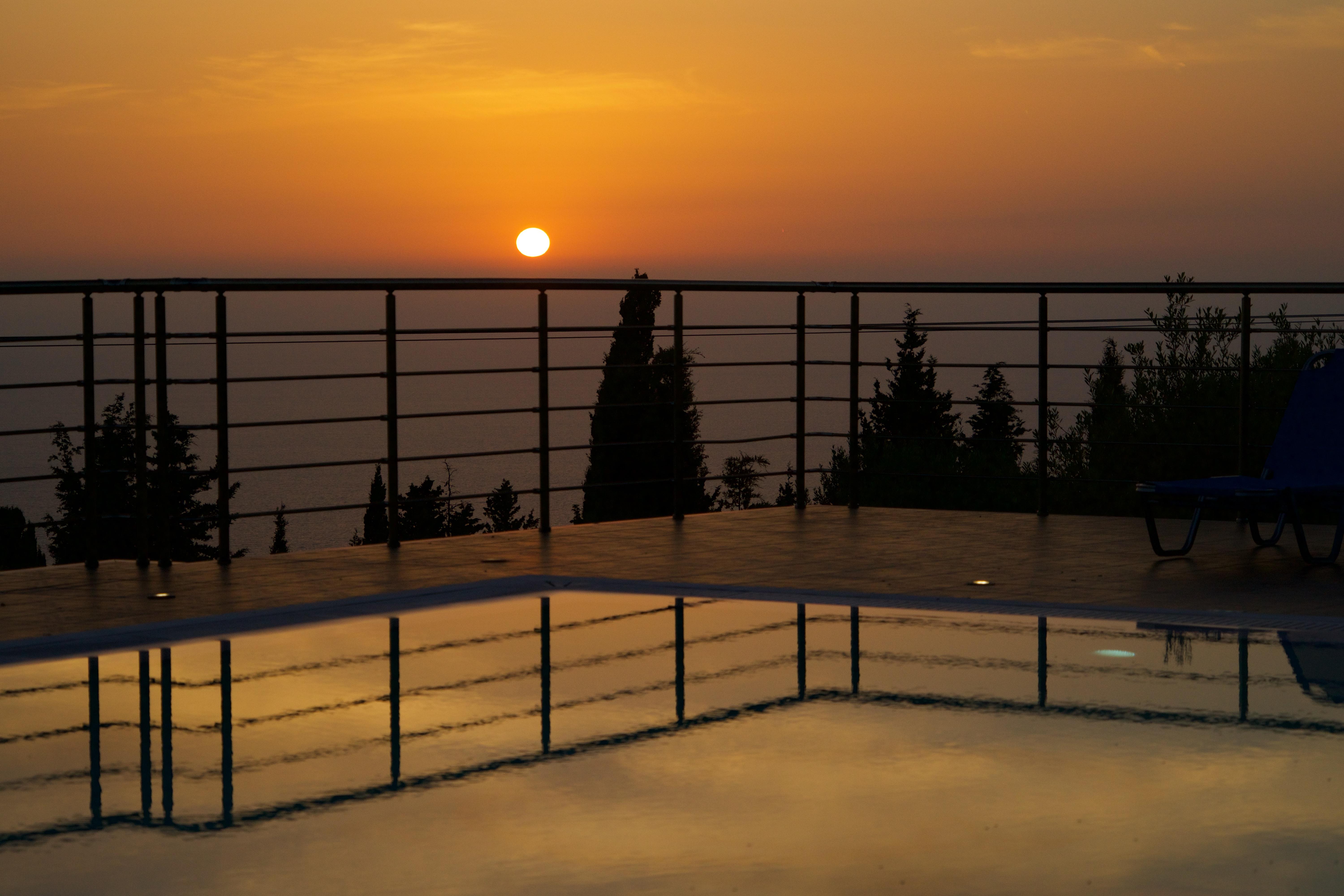 Studios Vrionis Panoramic Sunset Mesovounia  Extérieur photo